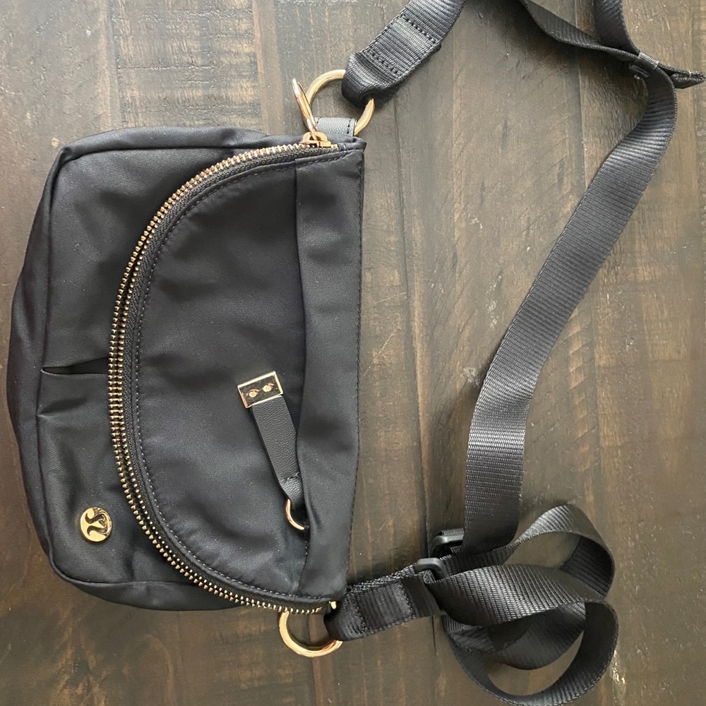 Lululemon all night festival bag (micro size)